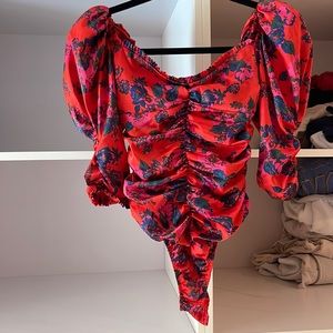 COPY - puffed sleeve rouged body suit